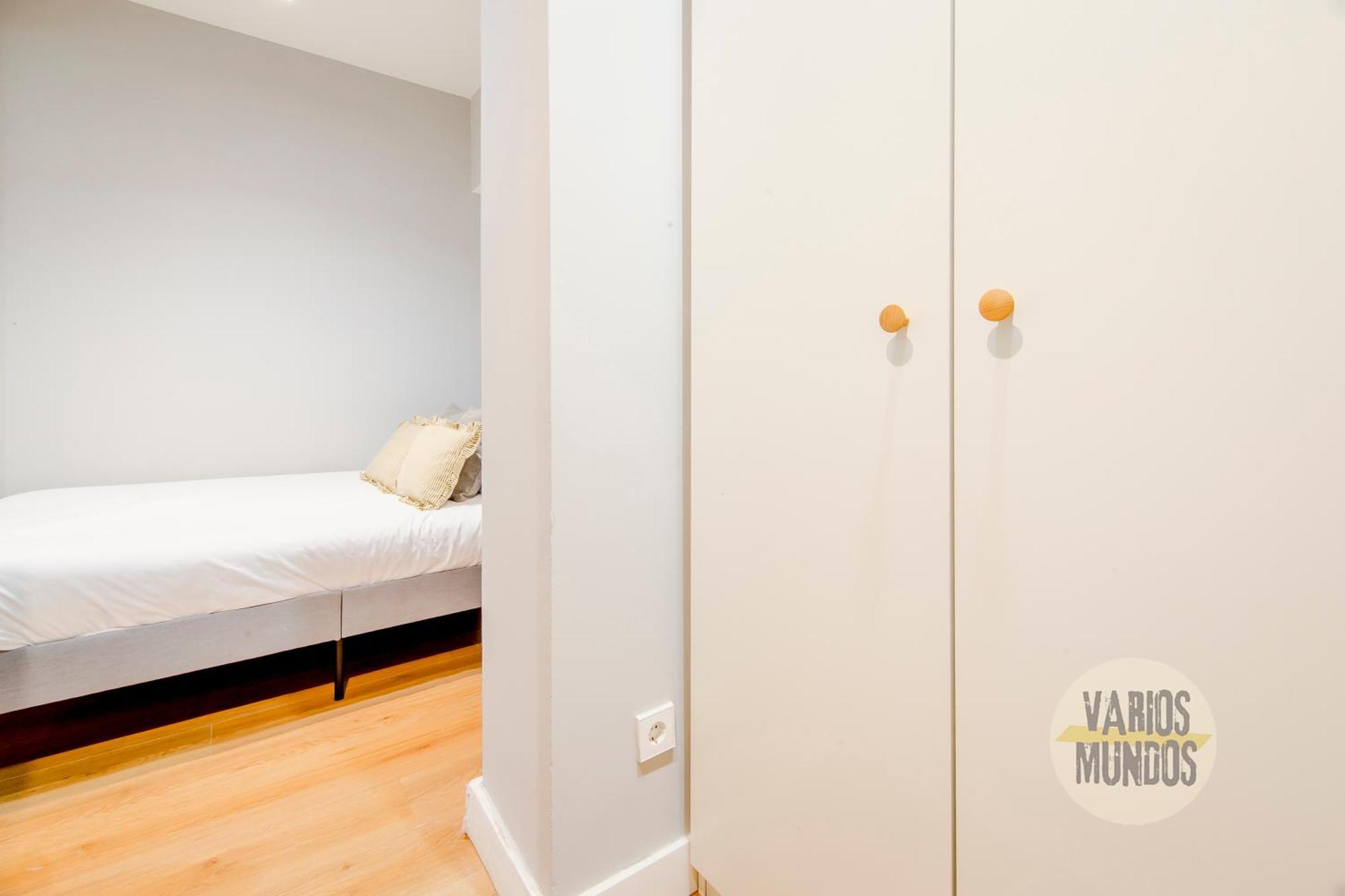 מדריד Modern Apt & Cool Interior Design A 20 Metros Del Retiro E1 מראה חיצוני תמונה